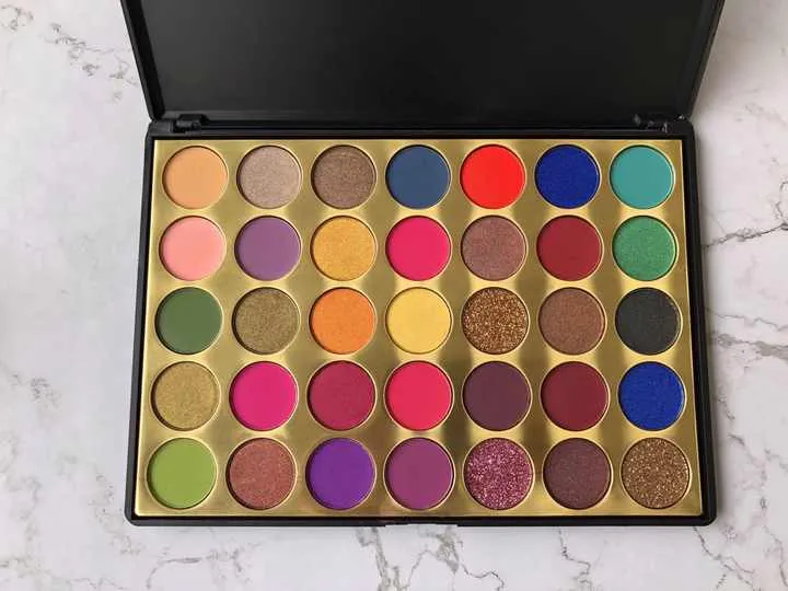 لوحة ظلال العيون-eyeshadow palette