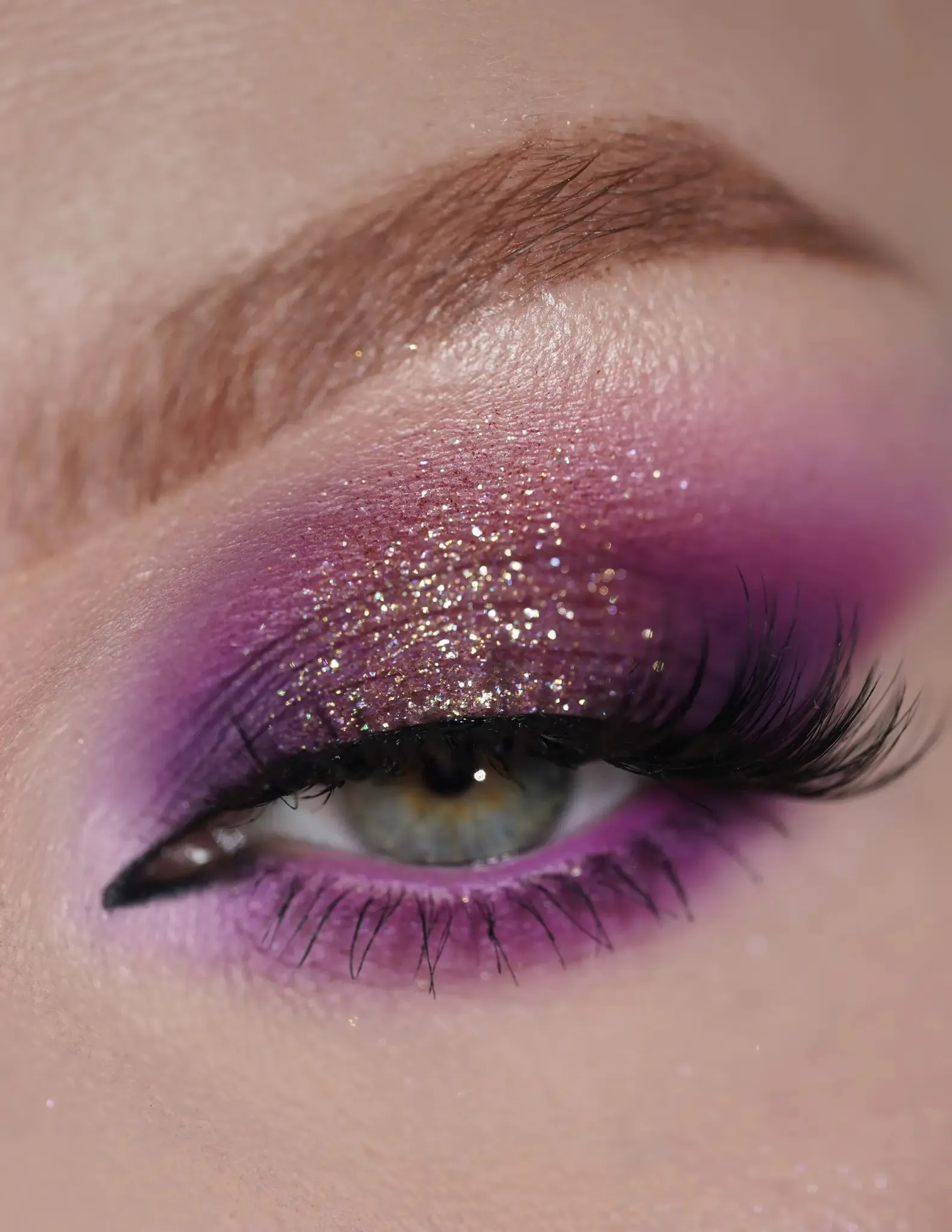 #36 Purple Eyeshadow Glitter