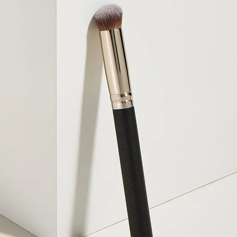 Black Eyeshadow Blending Brush