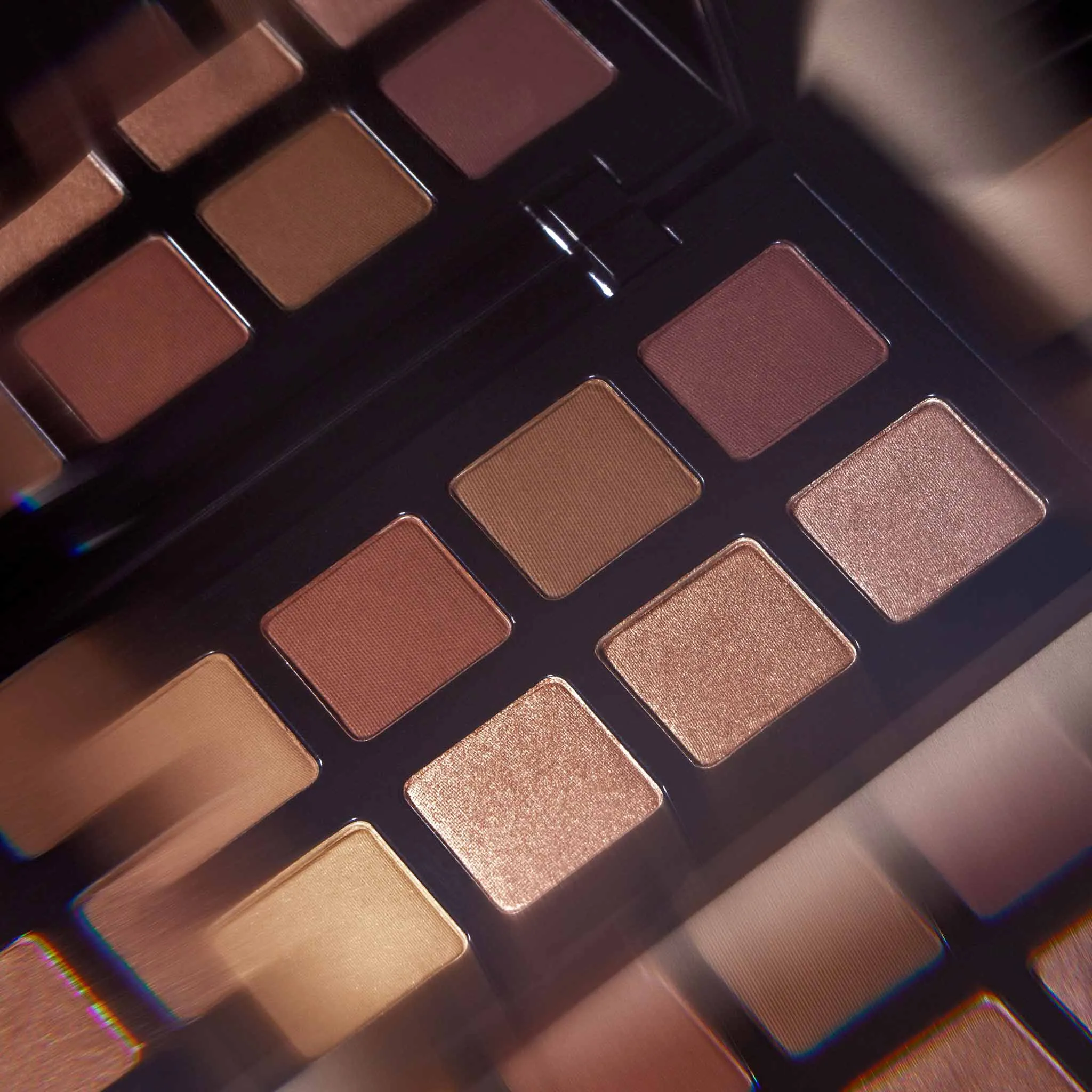Kaleidoscopic Nudes Eyeshadow Palette