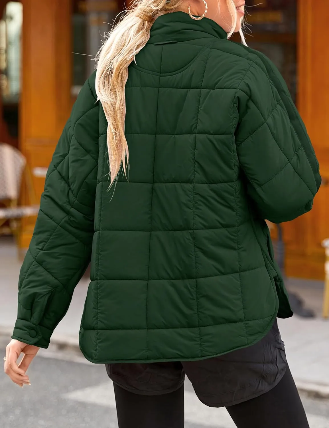 LEANI Women's Oversized Lightweight Puffer Jackets Long Sleeve Zipper Short Coat with Pockets