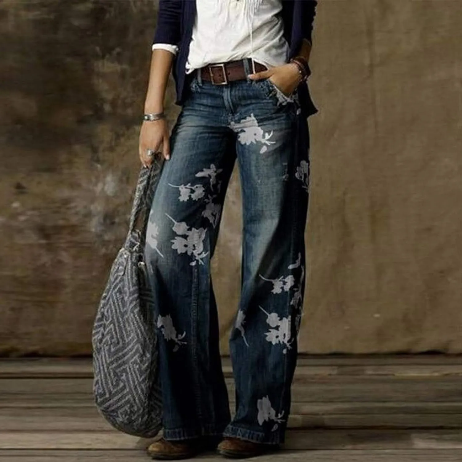 Women's Vintage Floral Printed Baggy Y2K Jeans with Belt - Wide-Leg Denim Pants