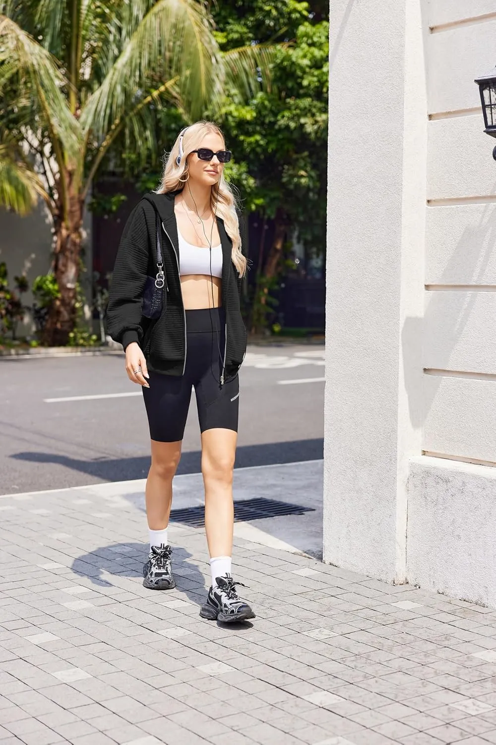 Womens Zip Up Hoodies Long Sleeve Sweatshirts Jackets Fall Winter Outfits 2025 Oversized Sweaters Casual Fashion