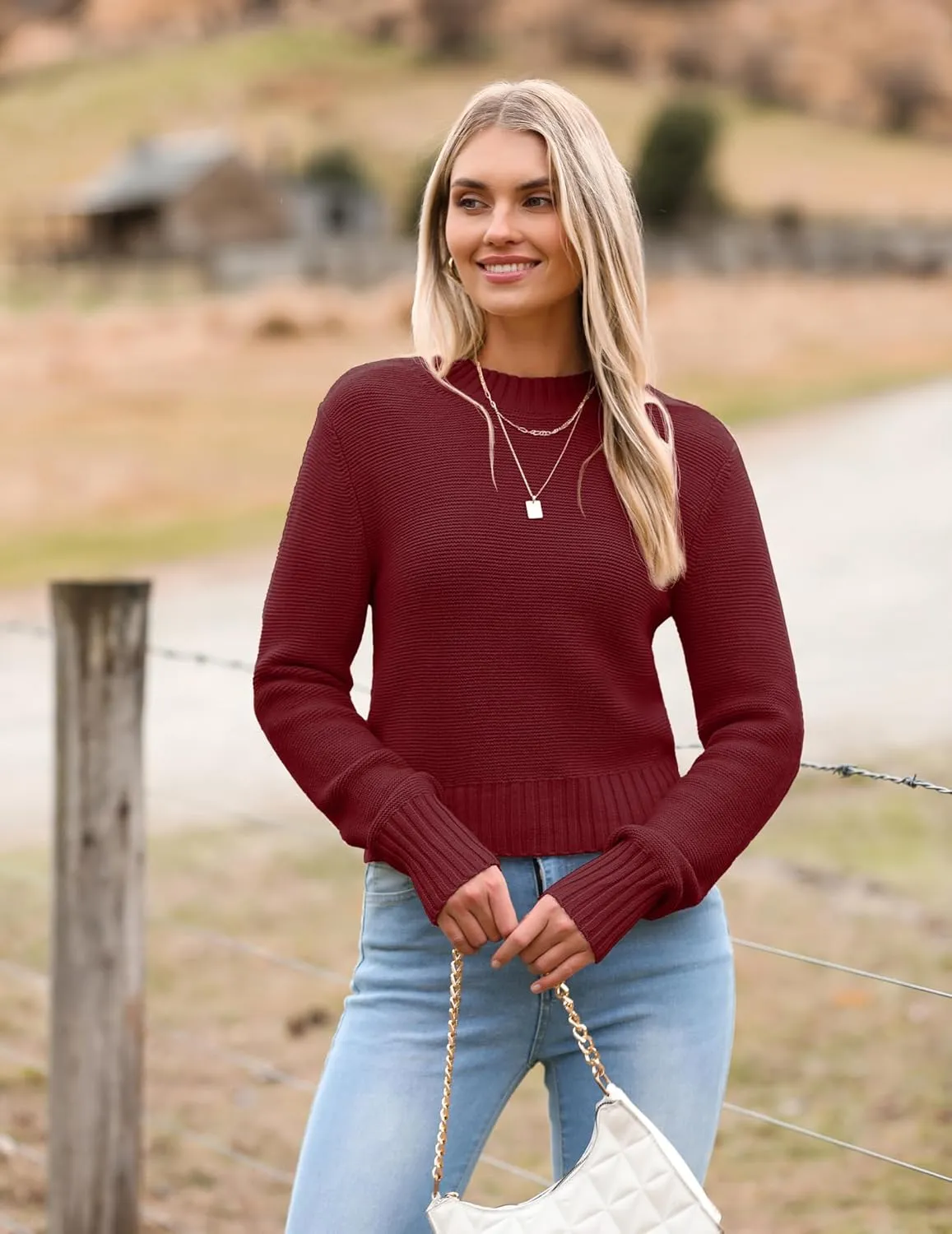 Zeagoo Women's 2025 Fall Crewneck Cropped Sweater Trendy Long Sleeve Ribbed Knit Pullover Jumper Tops