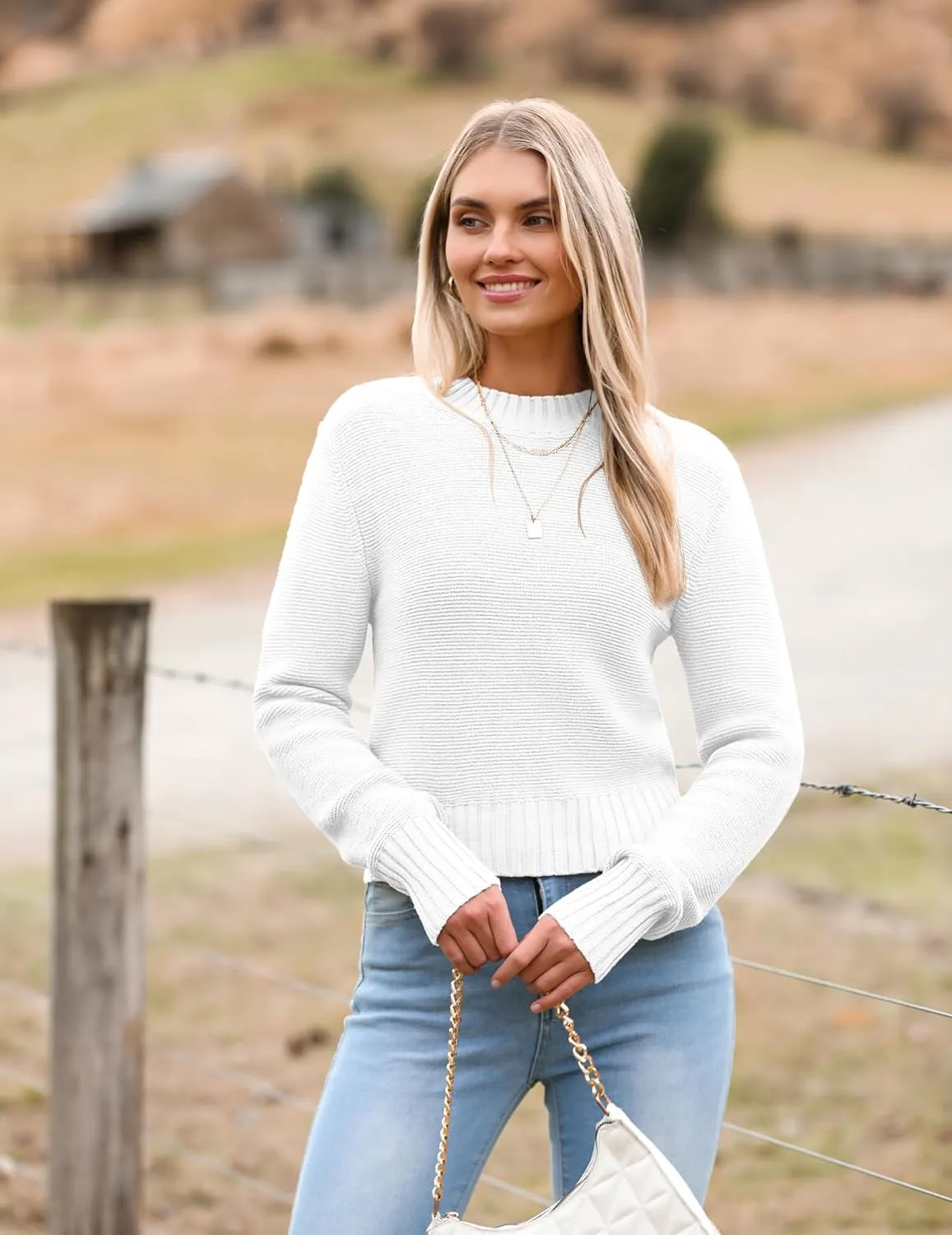 Zeagoo Women's 2025 Fall Crewneck Cropped Sweater Trendy Long Sleeve Ribbed Knit Pullover Jumper Tops