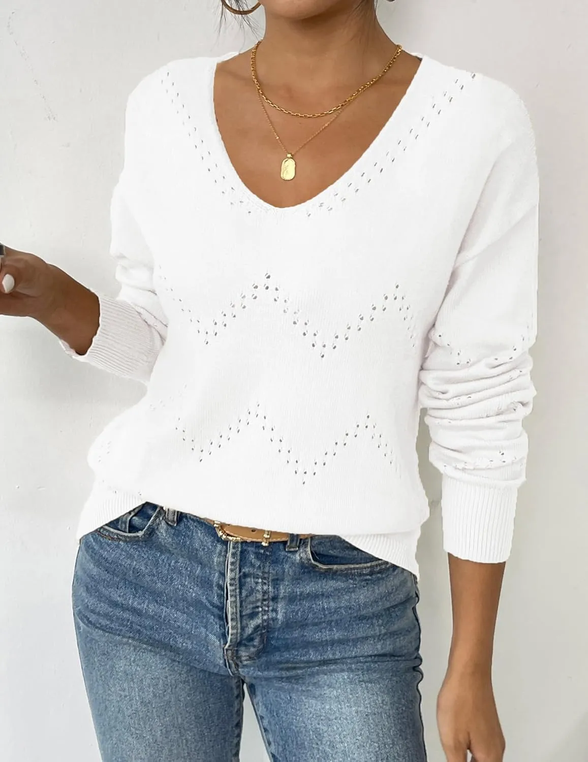 Zeagoo Womens Sweaters Trendy Fashion Long Sleeve Sweaters Off Shoulder Crochet V Neck Knit Pullover Tops Outfits