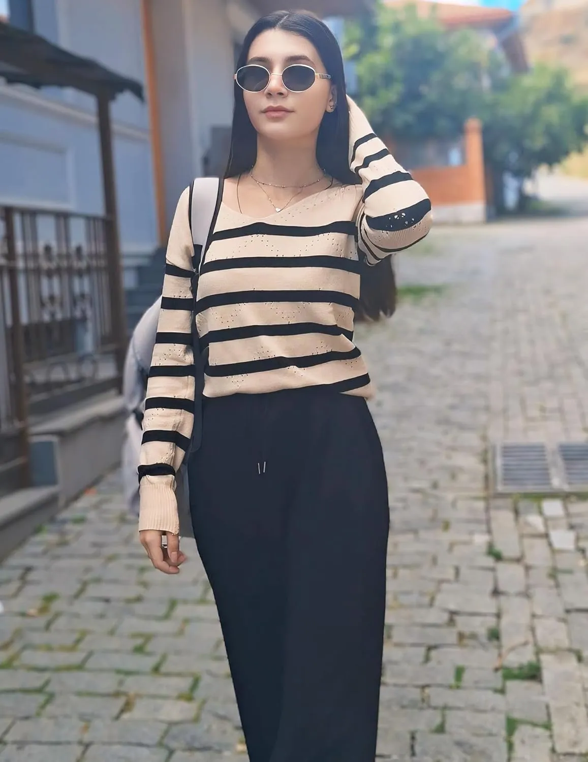 Zeagoo Womens Sweaters Trendy Fashion Long Sleeve Sweaters Off Shoulder Crochet V Neck Knit Pullover Tops Outfits