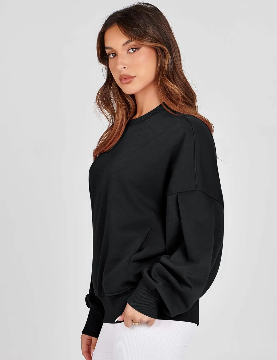 ZHENWEI Womens Fall Oversized Sweatshirts Crewneck Fleece Hoodie Casual Fashion Pullover Sweaters Outfits with Pockets