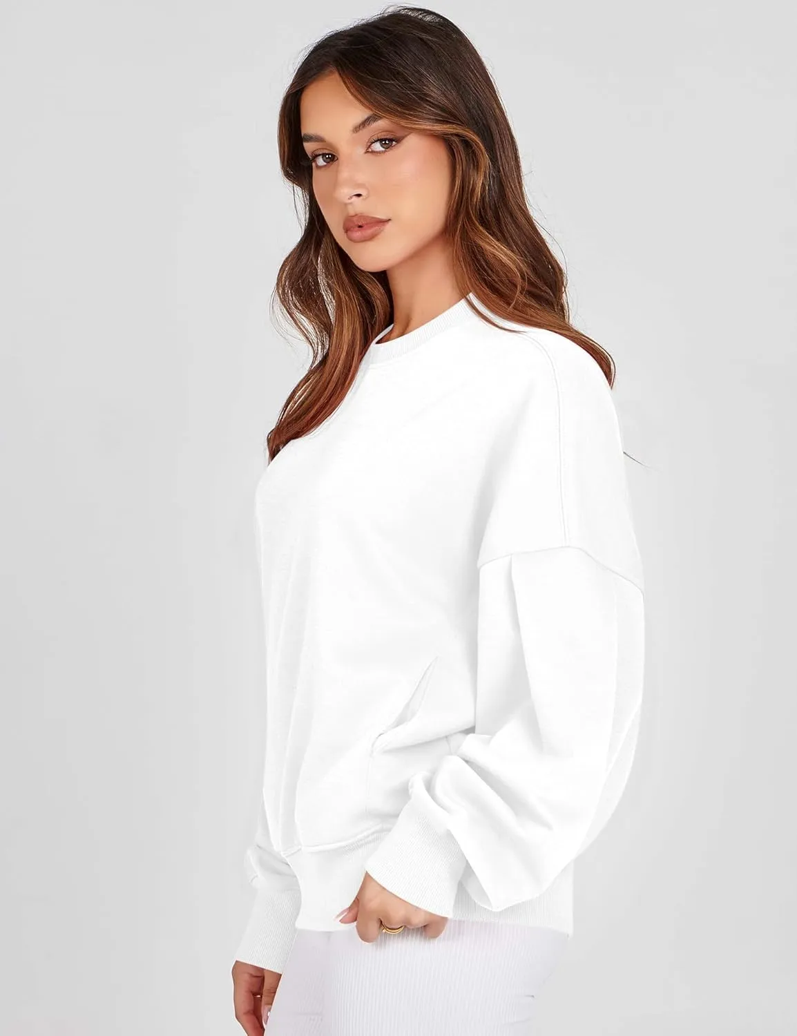 ZHENWEI Womens Fall Oversized Sweatshirts Crewneck Fleece Hoodie Casual Fashion Pullover Sweaters Outfits with Pockets